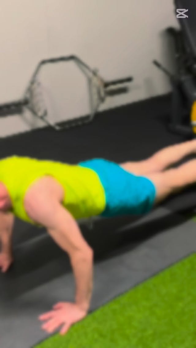 Anyone looking for some 1-1 TRX masterclass action to help boost your Athleticism ✅ Core strength ✅ Dynamic Stability ✅ Balance ✅ Upperbody Strength ✅ Our coach @damiansmyth31 is our go to guy, with over 10 years experience, he is a TRX guru! Get your TRX session booked in, DM for more details, Online sessions also available #dundalkosteopathyclinic #dundalkosteopath #dundalkosteo #dundalksportsmedicine #hippaindundalk #neckpain #backpain #kneepaindundalk #trxsuspensiontraining #trx #upperbody