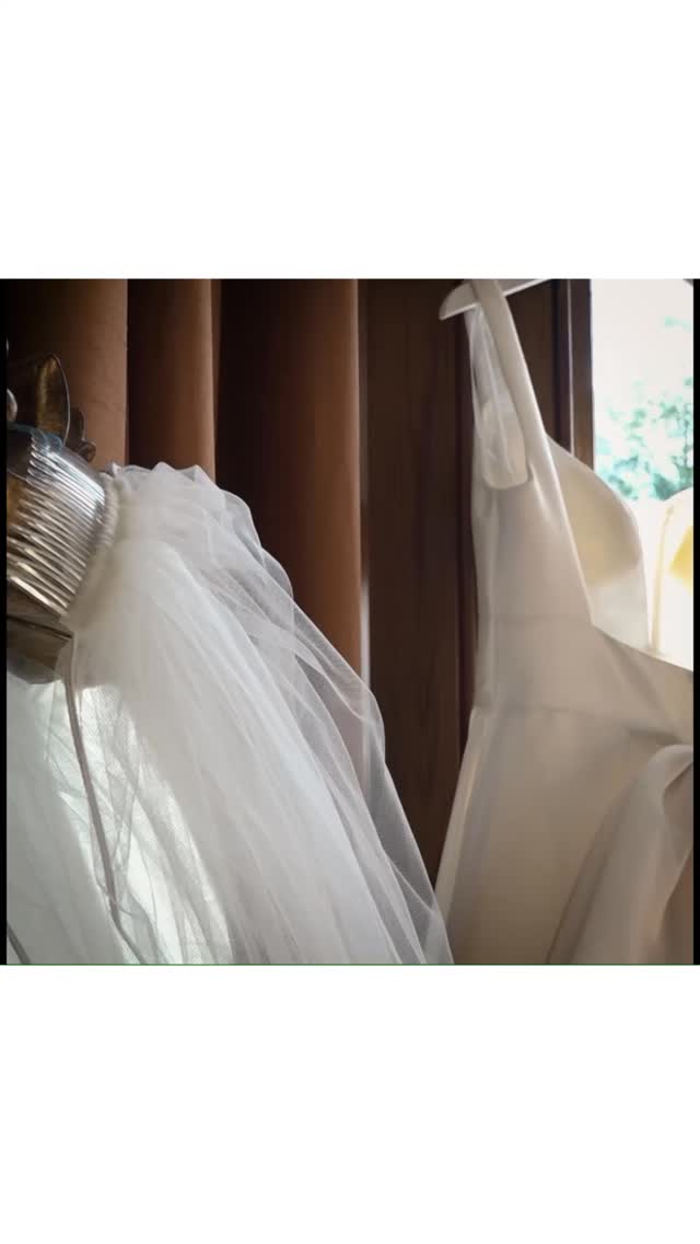 Beautiful imagery from Nicola and Andrew’s wedding day in Swanage, Dorset.