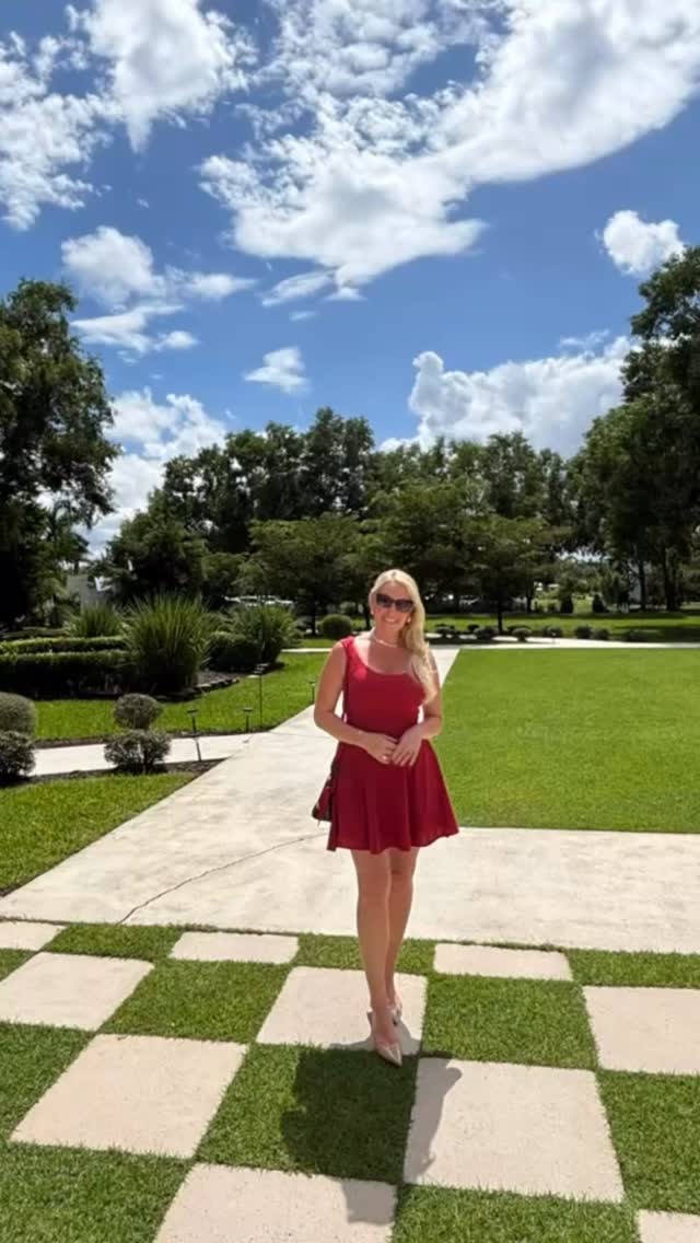 With Fall right around the corner my heart is happy and my life full. 🍁🍂
I’m thankful for my little ones, my hubby, amazing friends and a family I wouldn’t trade for anything.
Thank you God for this beautiful life ♥️