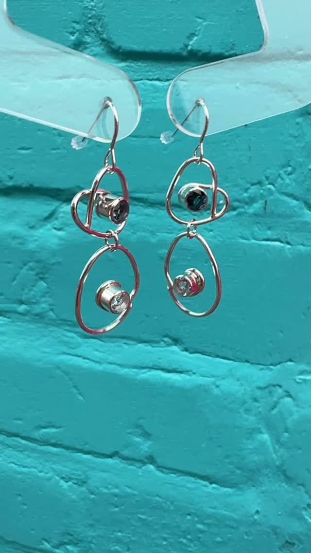 Ive just finished making these sparkly silver, aqua marine and London blue topaz earrings. They will soon be heading up to @prettyflyworkshop in Dundee as part of a new collection im currently making for them ready for Christmas.
Although iβm tempted to keep them for myself as I really love how they turned out ππ
@beechroadchorlton #abbyfilerjewellery #jewellery #jewelry #silverjewellery #handmade #contemporaryjewellery #silver #jewelleryshop #jewelleryaddict #aquamarine #londonblue #londonbluetopaz #earrings #sparkle #madebyhand