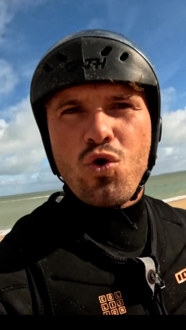 MISSION 360 💥
Quand les jeunes de l’école commencent à fouloir balancer du freestyle 😜
Objectif 360 d’ici quelques sessions pour Martin !
#wingoil #wingfoil #wingschool #oleron #io #island #oleronisland #gofoil #foiling #wingfoiling