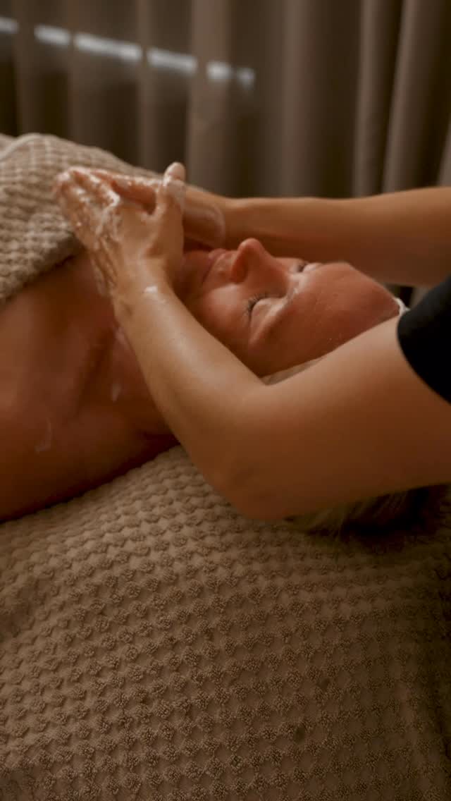 NEW at Serenity Spa ✨
Introducing The Serenity Glow Facial — created by our founder Amy, designed for your glow 💫
We’re thrilled to share this luxurious, results-driven treatment, personally crafted by Amy — our Owner & Director — who brings over 20 years of expertise in skincare. Passionate about all things skin, she’s poured her knowledge into creating a facial that revives, refines, and truly delivers radiance.
✨ Double Cleanse
✨ LPG Glow Protocol
✨ 10-Minute Glow Mask
✨ Microdermabrasion
✨ Mask & Moisturise
⏱️ 1 hour 15 minutes
💷 £110
Book your glow now ✨
#SerenitySpa #SerenityGlowFacial #LuxurySkincare #GlowFromWithin