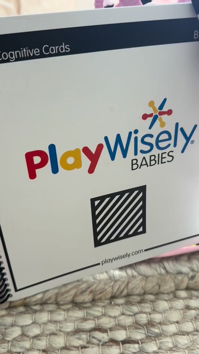 Those long baby stares aren’t random — they’re powerful moments of brain growth 👀🖤 Black & white contrast cards help babies strengthen vision, focus, and attention from the very beginning. Every gaze builds connection and cognition. Shop PlayWisely infant stare cards on our website at PlayWiselyATX.com! #PlayWiselyATX #InfantDevelopment #SmartPlayStartsEarly #BlackandWhiteCards #NewbornDevelopment #MommyandMe