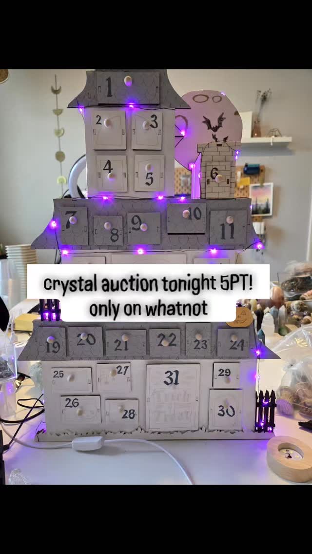 Happy Friday! Guess what....it's haunted house wheel spin time!!! Morgan and I are going live at 5pm PT (or a little before!) for our spooky sparkle spin show! 🖤✨
Get a $15 credit on me - whatnot.com/invite/mosaicpicnic
We’ve got pink amethyst, black tourmaline, orange calcite candy corn, and tons more crystal treats ready to win! 🍬👻 #WhatnotAuction #CrystalVibes #auction #spookyseason