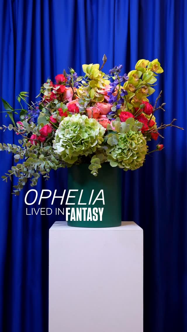 Men choose beautiful things only
for the most beautiful women in their lives! ❤️
An incredible bouquet for @mrstorner