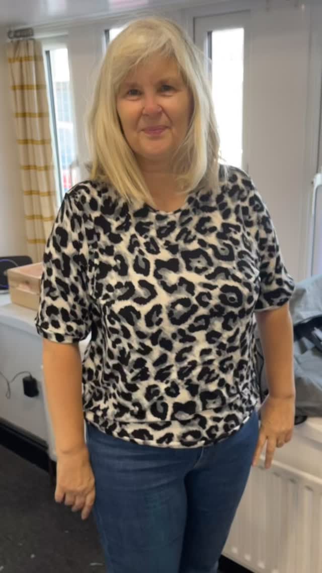 Lovely Sunday spent at @frillandflounce teaching the Before You Stitch Overlocker Workshop.
Brilliant way to gain confidence over your dust collecting Overlocker or to just get to know it a little better.
In addition we learn how to gather stitch and blind hem to add to your skill set!
All dates are on the website… www.beforeyoustitch.com
Hope you’ve all had a wonderful weekend and ready for the week ahead 🙌🏻💕