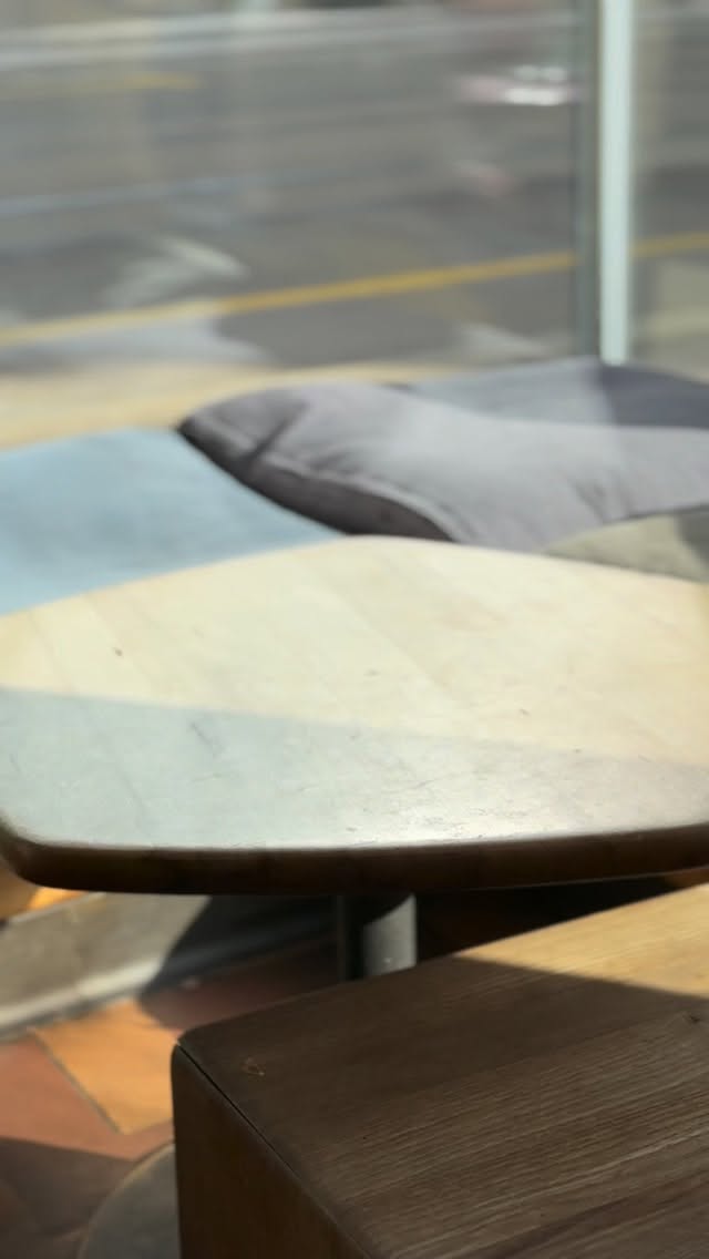 Auch in den kälteren Monaten gibt’s bei uns hausgemachte Limonaden.
Cascara und Haskap 💜.
#coffee #caféfrühling #limo #coffeeshop