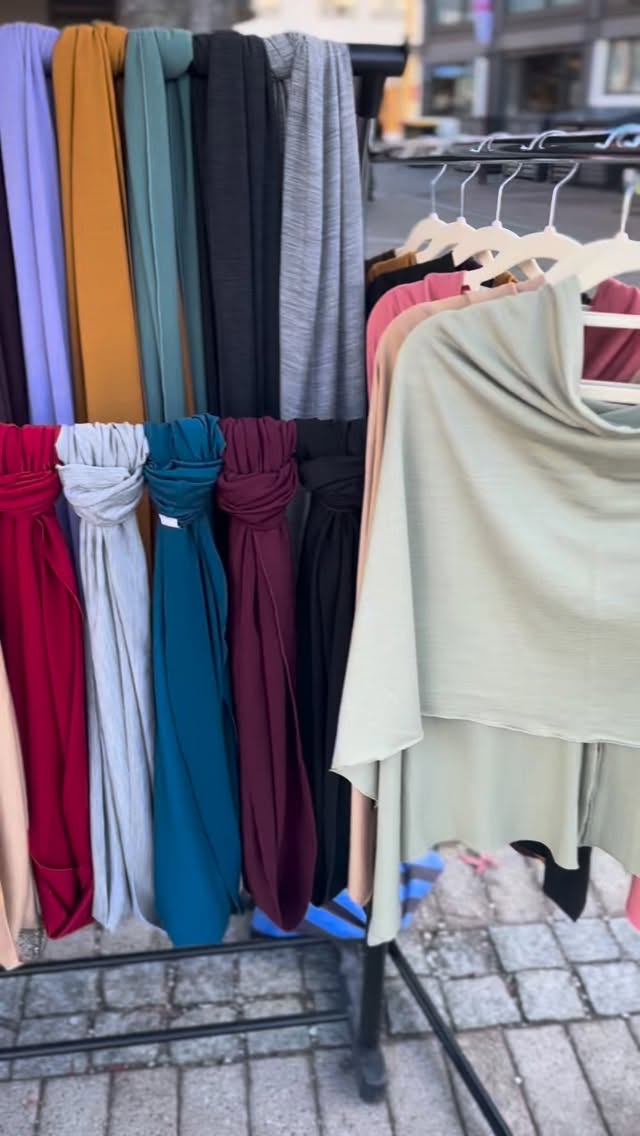 We’ll be back tomorrow at the beautiful Queenstown lakefront. Come explore unique, handcrafted gems by talented local makers. Handmade 💛 Local 💛 Best views in town 💛