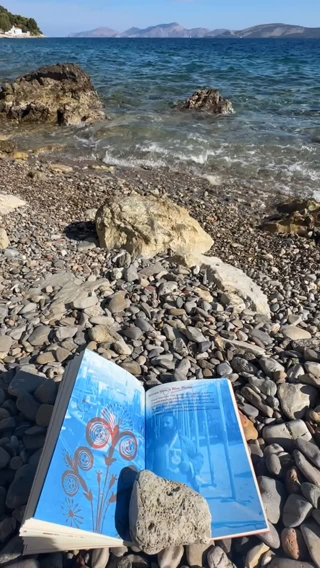 #writingbythesea_inhydra … the literary retreat for readers, writers and curious travellers starts on Friday
all the details are on our website
www.writingbytheseainhydra.com
#hydra #writing #writingretreat #bookretreat #travelwriting #islandlife #greekislands #autumningreece #indiansummer #bookish #writingbythesea #writingcommunity