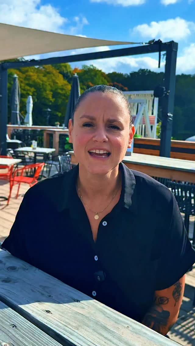 ⸻
✨ Haus am See Köln präsentiert: die brandneue CROFFLE! ✨
Warum sich zwischen einer knusprigen Waffel 🧇 und einem buttrigen Croissant 🥐 entscheiden, wenn man einfach beides haben kann? 😍
Lernt unsere neue Croffle kennen – ein goldbraunes Croissant, in Waffelteig gepresst, verfeinert mit unserem geheimen Zuckermix. Außen knusprig, innen herrlich weich & buttrig – ein echtes Geschmackserlebnis! 💖
👉 Ab heute exklusiv bei uns im Haus am See erhältlich!
Wer zuerst kommt, genießt zuerst – verpasst nicht die neueste Foodie-Sensation am Decksteiner Weiher! 💫
☀️ Geöffnet Mittwoch-Sonntag:
12-21 Uhr
#hausamsee #köln #croffle #foodie #coffeetime #hausamseeköln #waffelliebe #croissantlove #foodstagram #instafood #coffeelovers #breakfastinspo #foodphotography #newintown
#foodtrend
#musttry
#limitededition
#nextbigthing
#foodinnovation
#tasteofköln
#neuesvomsee