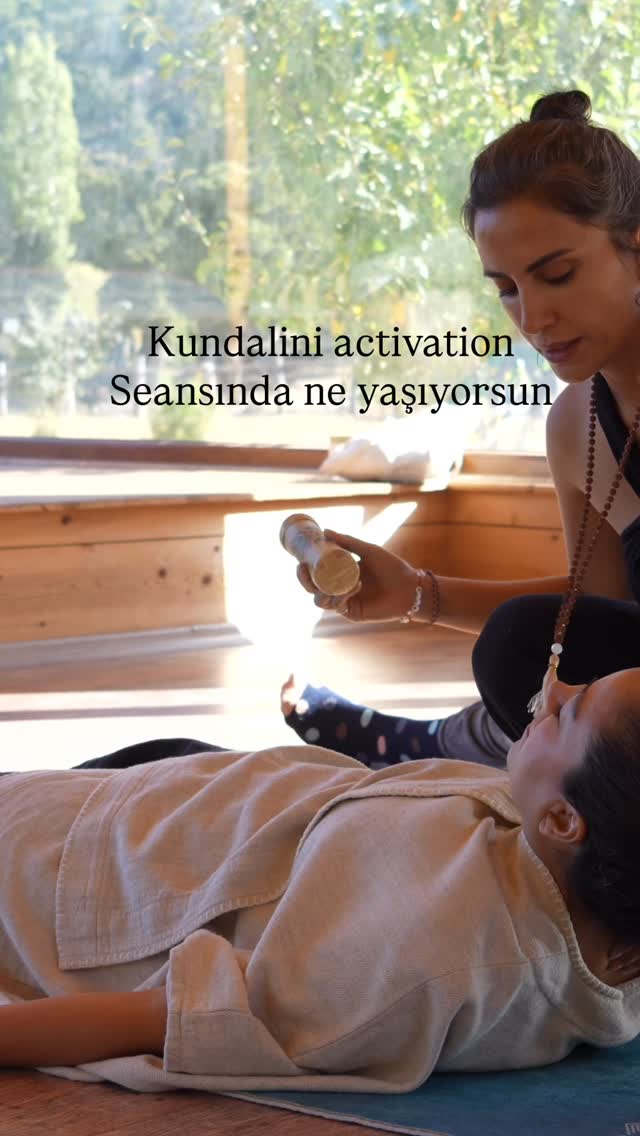 🇹🇷Yüz yüze seansları deneyimlemek bambaşka bir derinlik.
Her beden kendi hikayesini enerjisiyle anlatıyor.
Her birinizin varlığı çok kıymetli.
Hazırsan bu alan senin için açık.
Bu ay Kayaköy’de buluşuyoruz.
Yerini ayırmak için bana WhatsApp’tan yaz.
🇫🇷Les séances en présentiel offrent une profondeur unique.
Chaque corps raconte son histoire à travers l’énergie.
Chacune est vraiment précieuse pour moi.
Si tu sens l’appel, l’espace t’attend.
On se retrouve à Kayaköy ce mois-ci.
Tu peux me contacter sur WhatsApp pour réserver ta place.