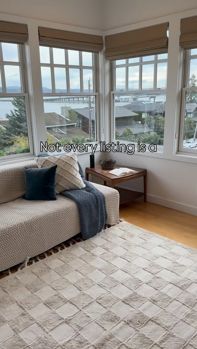 In real estate, not every home tells the same story.
One offers luxury and perfection — the other needs love (and a big renovation budget 😅).
Which one would you choose? 🏠
#SeattleRealEstate #LuxuryHome #FixerUpper #RealEstateAgent #BeforeAfter #seattlehomes #colectivegroup l