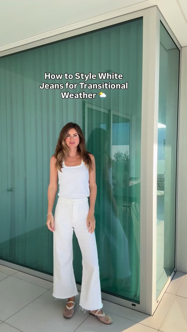 Too hot for coats , too cold for light weight jackets. Having the dilemma of what to wear in this in between weather when the sun is out then it’s grey and cold again ? Layering layering layering. Here I’m wearing one of my favourite pieces for the transitional season ; it’s wool so is heavyweight and warm enough but underneath I’ve got a vest and light layers. Also doubles up as the perfect outfit for travel ; swap the ballet flats for trainers 👟 or pack some cosy socks for the ✈️
#personalstylist #personalstylistlondon #travelstyle #traveloutfit #airportstyle