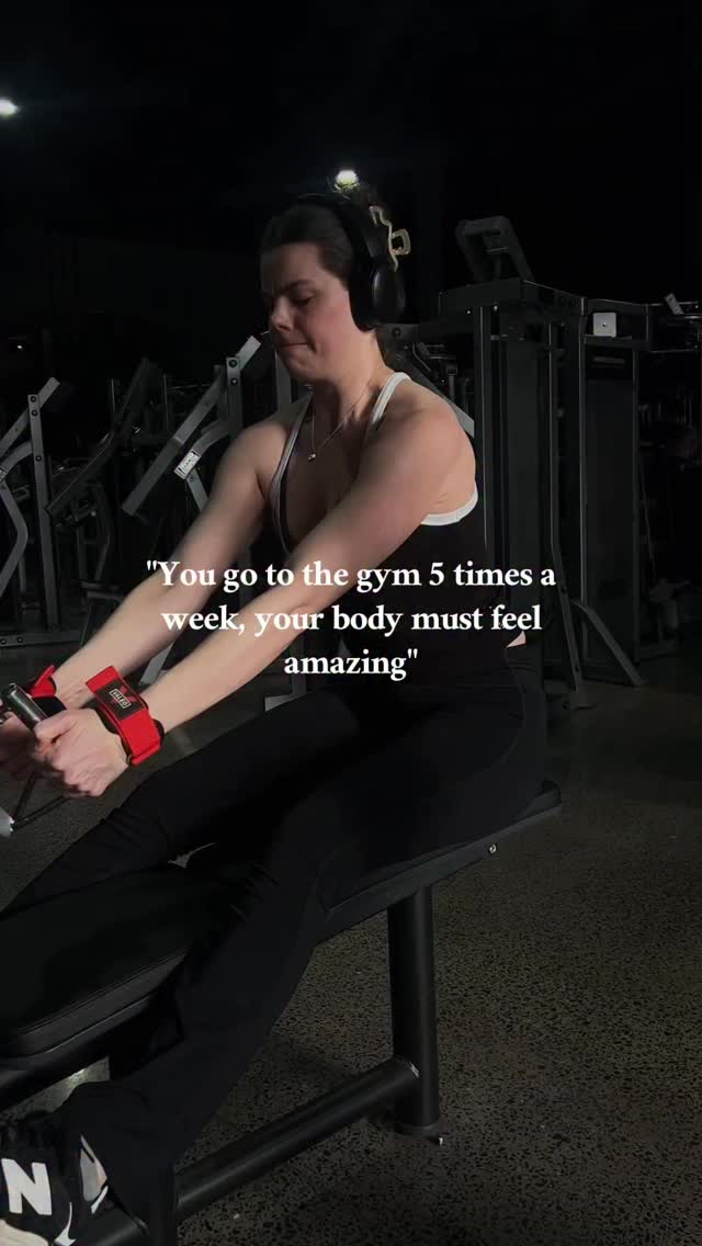 Stretching and protein helps 😅
Who can relate?
#womenwholift #allbodiesaregymbodies #bodyacceptance #strengthtraining #workoutgirl #workingout #workoutdays #femalegyminfluencers