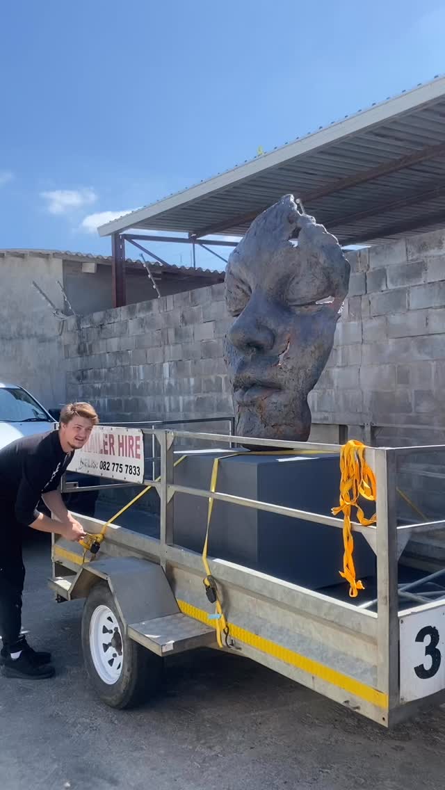 The newest Find Refuge edition has arrived and is now on display in The Courtyard, Hermanus.
Pop in when you’re around and experience it for yourself.