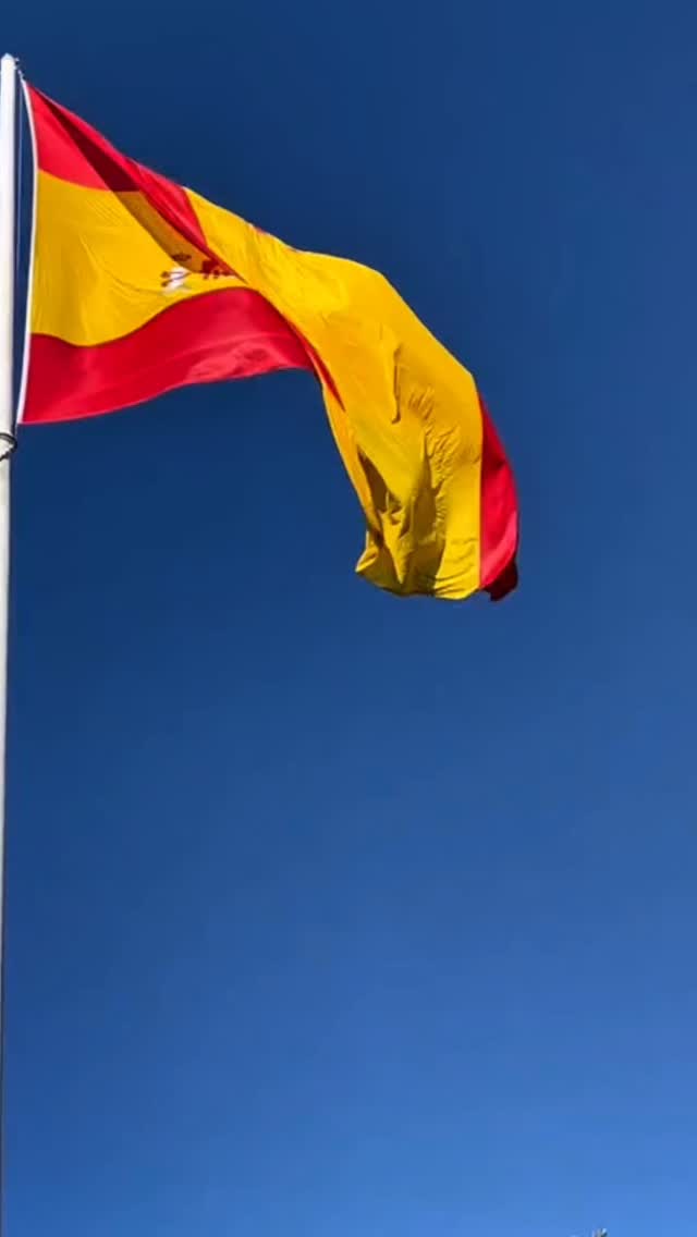 ✨Reservá tu lugar con USD 500 de seña y empezá a vivir el viaje de tu vida ✨
Ciudades Españolas que visitaremos🇪🇸
📍 Madrid: Donde la historia se respira en cada esquina y las noches se viven intensamente.
🏰 Zaragoza: Cuna de arte, tradición y una arquitectura que narra siglos de historia.
🌊 Barcelona: El equilibrio perfecto entre lo mediterráneo, lo moderno y lo artístico.