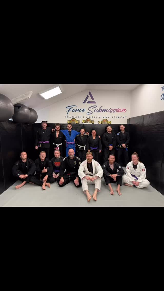 🚨 Emergency Services Seminar Highlights –🚨
What an incredible day on Saturday as we welcomed members of the emergency services to Force Submission BJJ and MMA Academy for a dedicated training seminar led by Professor James Webb.
A huge thank you to James for sharing his expertise and giving everyone real-world, practical insight into how Brazilian Jiu-Jitsu can support those working on the front line.
This week, we’ll be sharing photos from the session — showcasing the energy, teamwork, and learning that made it such a powerful event. 👊🔥
#ForceSubmission #BJJ #EmergencyServices #JamesWebbBJJ #CommunityTraining #TeamForce