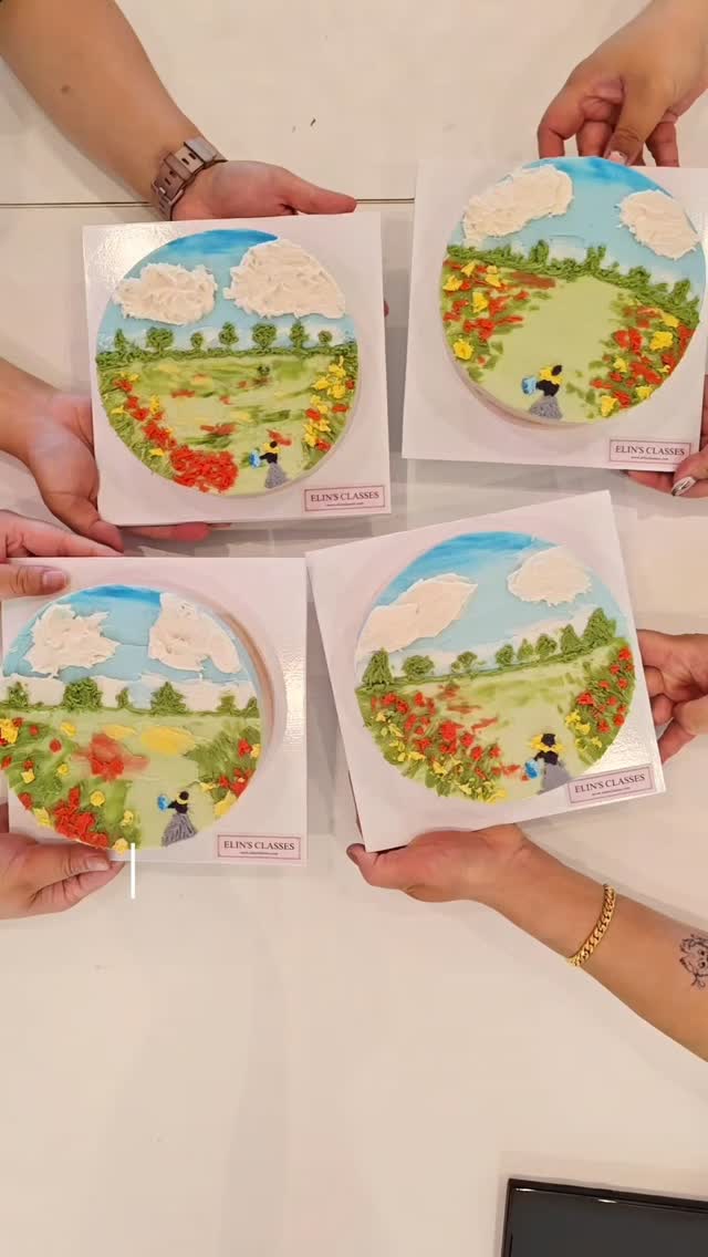 🩵Things to do in Sydney, Darlinghurst🩵
🎨🍰 Looking for fun things to do in Sydney? This unique workshop is perfect for dates, a day out with friends, or a family activity! 👫👨👩👧👦
It’s a cake decorating and painting class all in one – but you can eat your masterpiece! 😋🎂 Learn how to recreate Monet's "The Poppy Field" using bean paste, guided by a friendly teacher who’ll show you step by step. 🌺🖌️
#sydneythingstodo #sydneyacticity #sydneycake #sydneyfun