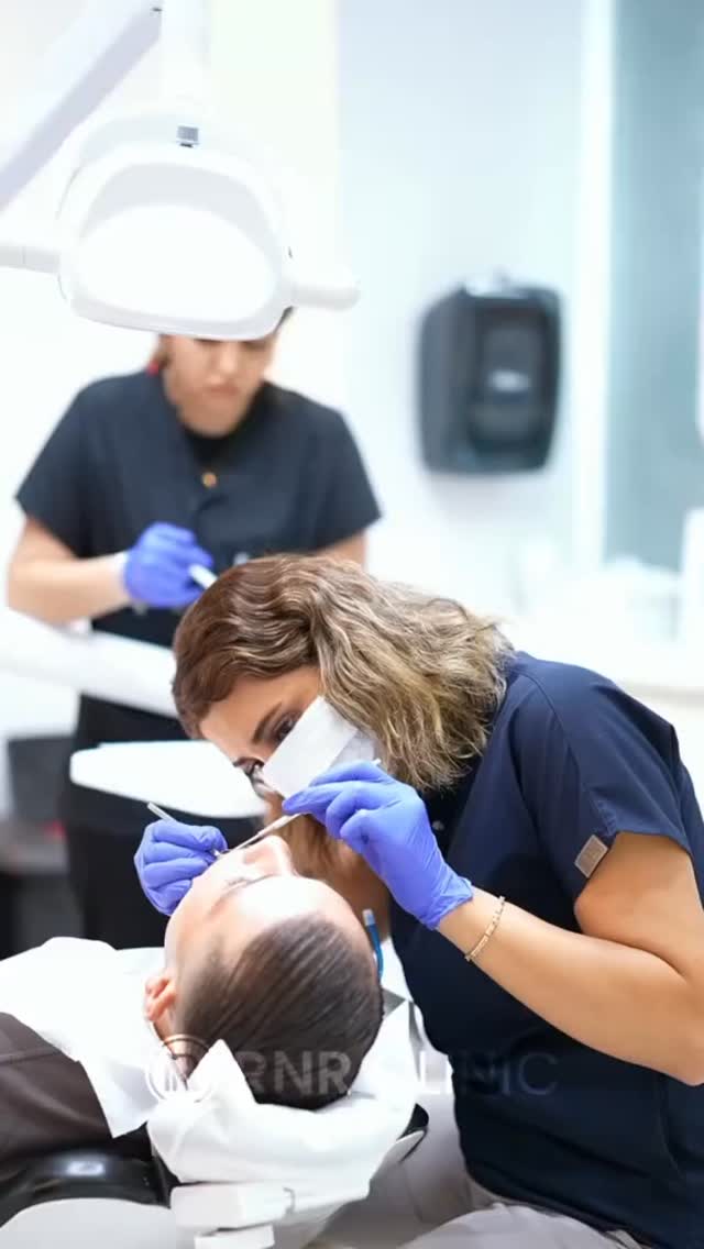 Lassen Sie sich von Ihrem Traumlächeln inspirieren!
Jetzt kostenlose Beratung sichern – inklusive individuellem Angebot! 💫
📍 In Istanbul bei RNR Clinic Turkey – Experten für ästhetische Zahnbehandlungen.
#rnrclinicturkey #dentalaesthetics #smilemakeover #zahnästhetik #hollywoodsmile #istanbulclinic #zahnbehandlung #perfectsmile #dentalcare #smiletransformations #fyp #dental #international #deutschland