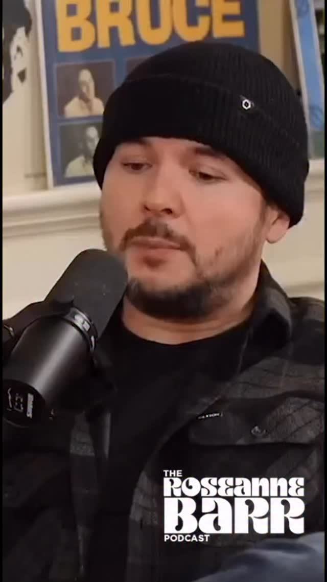 “Democrats represent the machine state of the neocons and neolibs from 20 years ago” #roseanne #roseannebarr #roseannebarrpodcast #timpool #neocons #democrat #republican #trump #neoliberalism