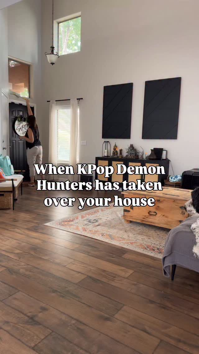 Today’s Sunday reset is brought to you by the Saja Boys.🥤
#iykyk #kpopdemonhunters #sajaboys #sodapop #sodapopchallenge #momlife #relatableparenting #sundayreset #sundaycleaning @kpopdemonhuntersnetflix