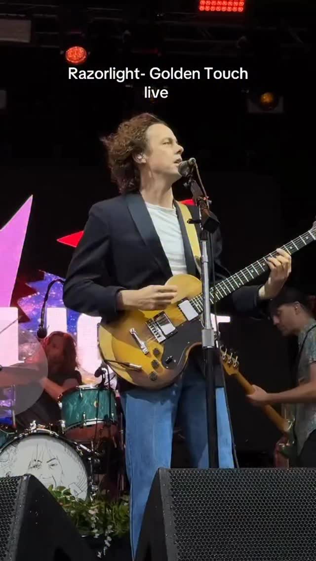 Golden touch live from Hitchin
#razorlight #live #livemusic