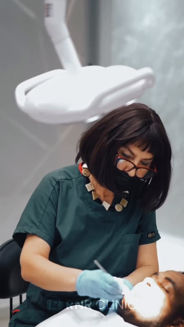 Lassen Sie sich von Ihrem Traumlächeln inspirieren!
Jetzt kostenlose Beratung sichern – inklusive individuellem Angebot! 💫
📍 In Istanbul bei RNR Clinic Turkey – Experten für ästhetische Zahnbehandlungen.
#rnrclinicturkey #dentalaesthetics #smilemakeover #zahnästhetik #hollywoodsmile #istanbulclinic #zahnbehandlung #perfectsmile #dentalcare #smiletransformations #fyp #dental #international #deutschland