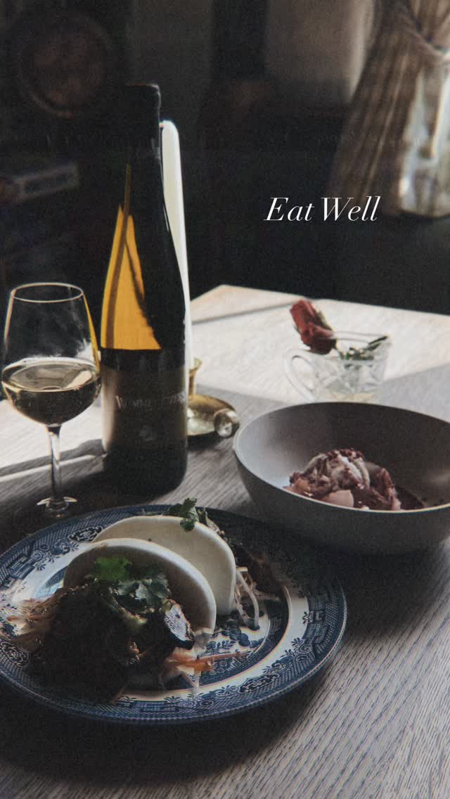 More foodie favourites from our back catalogue of Second Saturday Supperclub’s, Two Course Set Menus and One Pot cooking. With inspiring chefs @nicogray2 @freddie_fallon @tornado_ices and more consistently dishing up locally sourced from @lavenhambutchers @lavenham_brook @sudburysuffolkmarket moments of joy every weekend, you know you can eat well at @kingsheadbildeston