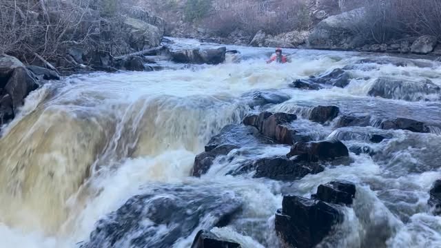 October 14, 2025 rain and snowmelt bumped the Elk River just barely enough for one last manky lap. Dat Colorado Mank
#clarkcolorado
#steamboatsprings
#mountainsportskayakschool
#colorado
@elkriverguest
@mountainsportskayakschool