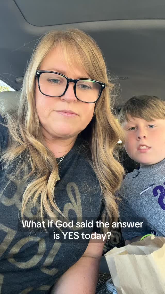 What if everything you’ve been praying for suddenly shifted because God said yes today? 🌿
Would your world look different — or would you just slow down long enough to be thankful for the little things? 💜
Gratitude changes everything — even football games. 😉
#FaithAndBusiness #ChristianMomMotivation #PurposeDrivenWomen #GratitudeAttitude #KingdomEntrepreneur