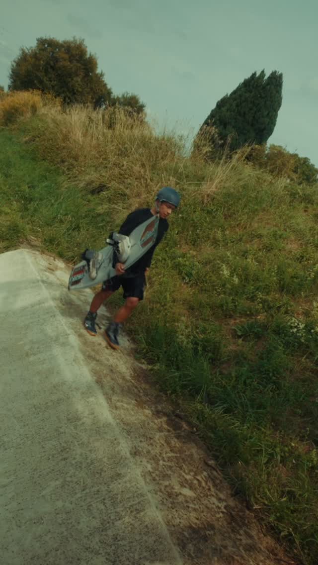 If there’s one thing you can count on every year, it’s a banger clip from @ourhouse.de 🎬🔥 Definitely worth checking out if you haven’t seen it yet! 👀
@nicovonlerchenfeld
@felixgeorgii
@annefreyer
@konnildff
#pulledbysculpture
Edit: @ginowetzels