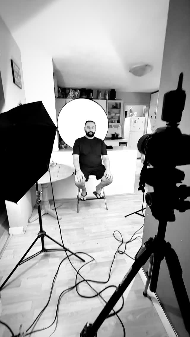 Did you know that we have our photography studio in Banff? Yes is located at 100 Jay street unit 6 but we also offer to bring our studio to your work or home. More info at info@pixelpumaspro.com or check our website #banffnationalpark #mybanff #nikonphotography #rockiesmountains #photographystudio #canada #banff