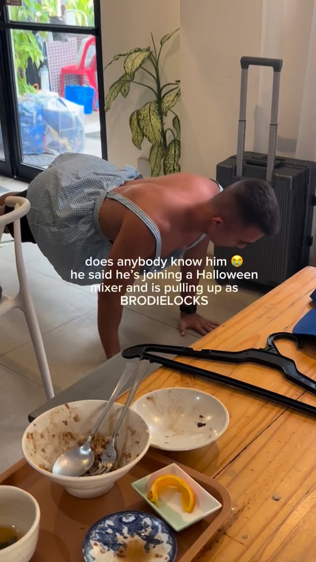 Brodieโs joining our Halloween Run & Rave mixer next Saturday at @mono.ceb ๐
Early morning run with @notjust.friends and a post-run rave with our live DJ @earonph ๐ฅ Drinks and mochi bites included.
Wear your best costume. Sign up in the link in bio!