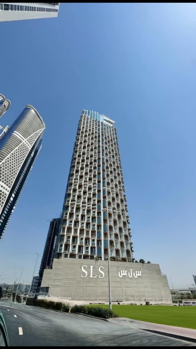 SLS Hotel Dubai
#thetwinsmedia #dubai #dubailifestyle❤️🇦🇪 #dubaimodels #filmproduction models #dubaihotel #miss #dubaiphotoshoot #dubai🇦🇪 #dubaifashionphotographer #luxury