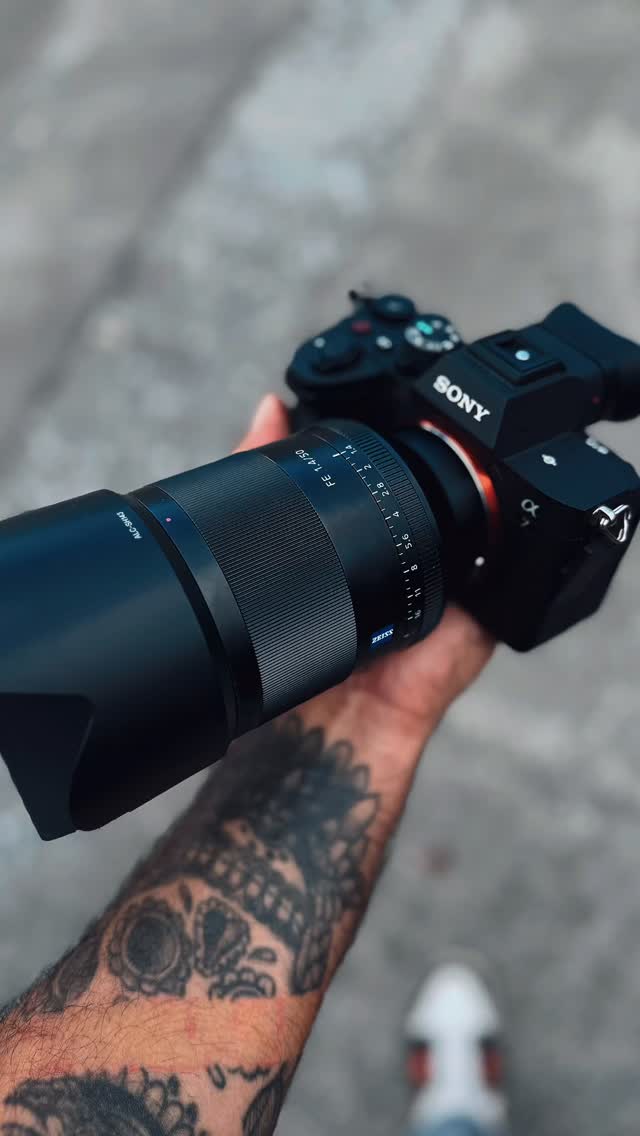 The new combo 📸📹
#4BeatMedia #SonyZeiss50mm #SonyA7IV #Camera #SonyAlpha #ZeissLens