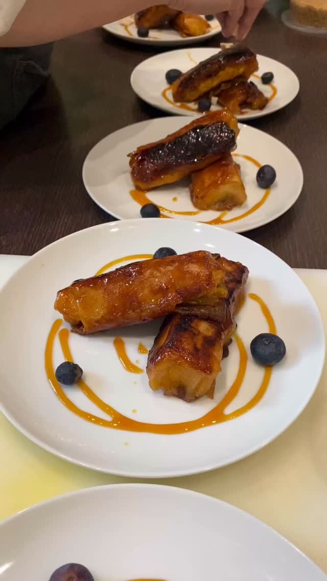 Sweet afternoons are better with our Turon + Coffee combo!
Available Friday to Sunday, 14h00 to 18h00 only 🧡
#genevaswitzerland #genevafoodie #filipinorestaurantswitzerland