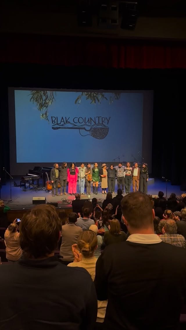 🎥 It was something truly special to be invited to create the video component for Blak Country — a powerful night of storytelling through song, presented by @adelaideguitarfestival on Boandik Country in Mount Gambier over the weekend.
Curated by Barkindji songwoman Nancy Bates, Blak Country brought together some of the most inspiring First Nations voices in Australian music — Yawuri Penny Bonney, @jesshitchcock , @mitchell.makoons & @thereelcaitlinbaker , @redwards7 , @kyarnamusic , and Nancy herself — for a cabaret-style celebration of life, land and love.
Nancy says “When we listen to these songs and stories, we are listening to Country itself.”
#blakcountry #livemusic #originalmusic #firstnationsmusic