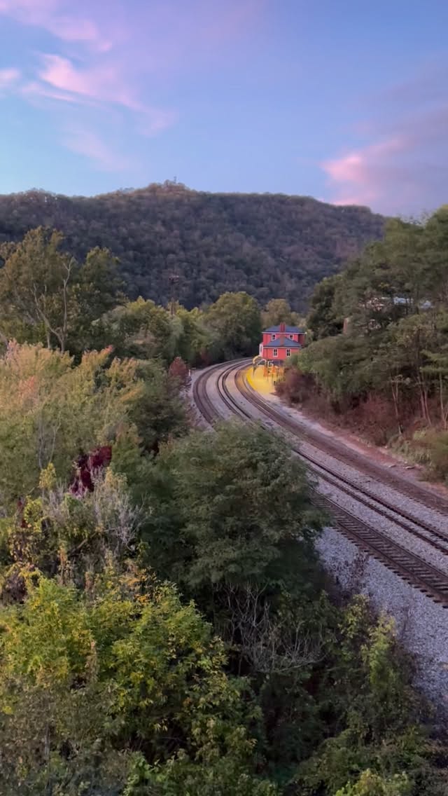 Is sunset your favorite color too?