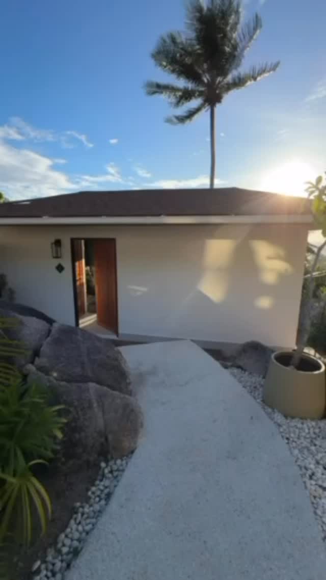 POV: You’re looking at your next island getaway 🏝️☀️
Drop us a DM to enquire for December🎄 or use the link in our bio for the best deals!
Big thanks to @kironyt for showcasing our villa so perfectly!
#infinitypool#VillaVibes #KohTaoViews#Islandserenity
#LuxuryResort#DiveKohTao#Diving#ChalokBaanKao#TanoteBay#MaoBay#HaadTien#Floatingbreakfast#AoLeukBay#SecretGardenEcoPoolVillas #EcoVillas #PoolVillas #TravelThailand#GetawayGoals #Relax #KohTao #Thailand#privatepoolvilla #MountainView #IslandLife#KohTaoBeaches#LuxuryVilla#romanticgetaways#islandlife #luxurytraveladvisor#seaview