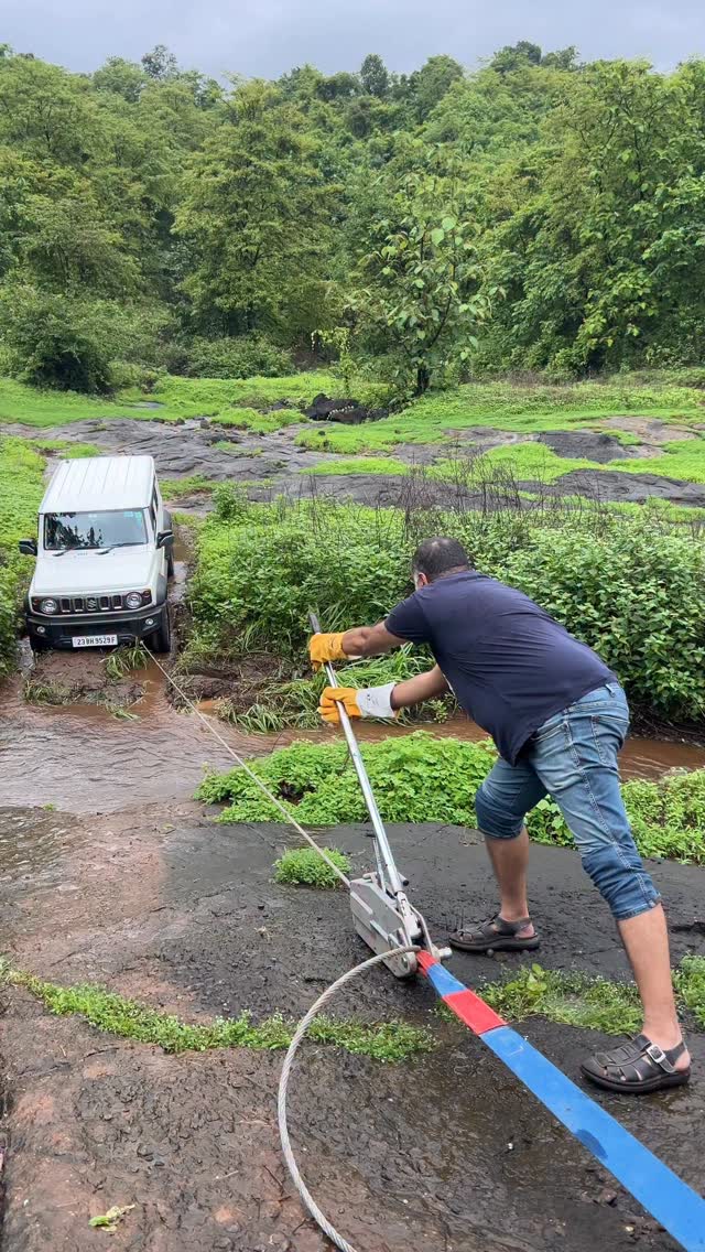 What do you think of the tirfor type hand winches? Should it be part of your arsenal? Let us know in comments what are the advantages of this type of winch over regular vehicle mounted electric winches.
#learnoffroad #offroadjunkie #tirfor