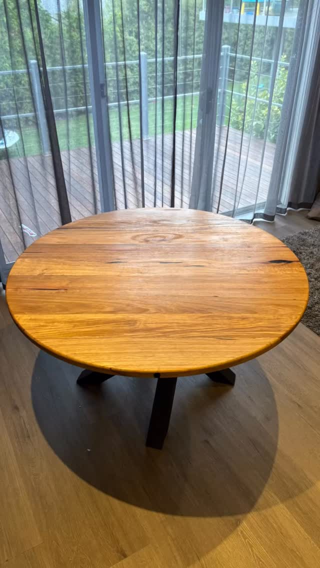 Round messmate dining table all done and ready for its forever home…. Love the straw style legs on this one!!!
This table is up for sale and ready for immediate delivery. If you are interested in more details get in touch via DM 👌
.
.
.
.
.
.
.
.
.
.
#interiordesign #bespoke #customfurniture #furnituredesign #bespokefurniture #furniture #homedecor #messmate #diningtable #diningroom #roundtable #rounddiningtable #ballarat #ballratbusiness #ballaratsmallbusiness #victoria