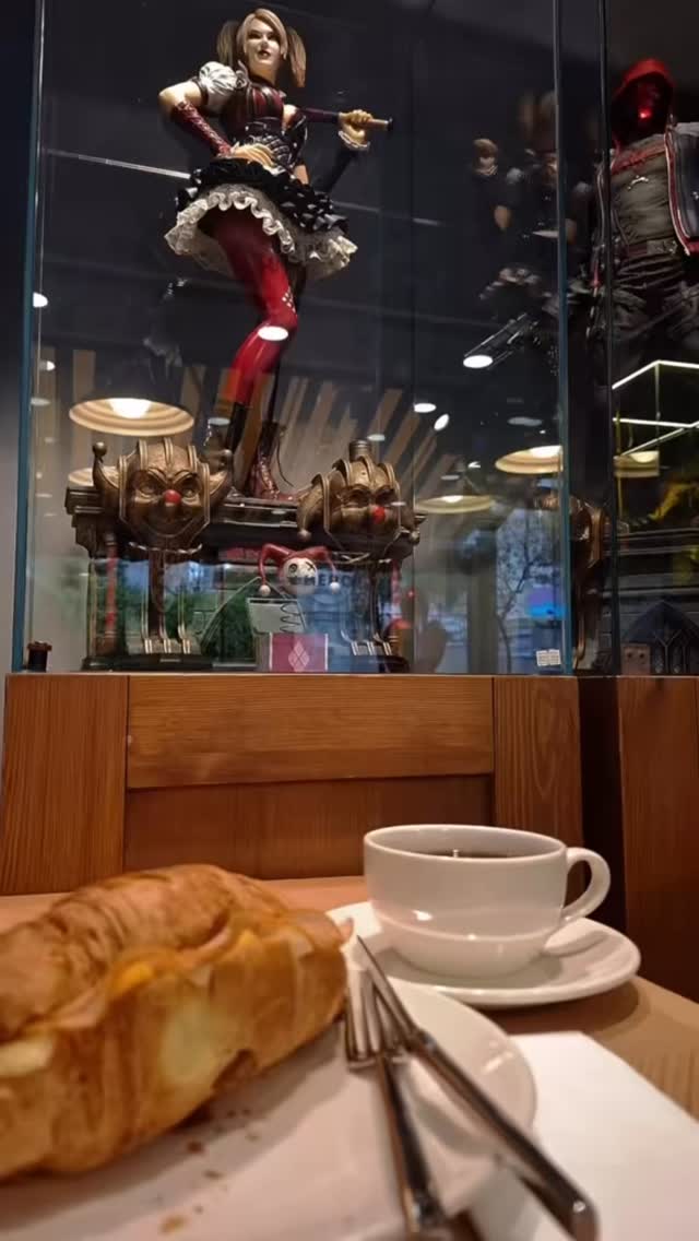 ✨ Günün kahramanı sensin!
#herocafe #herocoffeecollectibles #coffeetime #goodmorning #ataşehir #coffeevibes #coffeelover #collectibles #harleyquinn #morningroutine #coffeelife #lattemood #baristalife #heromood #gününkahramanısensin