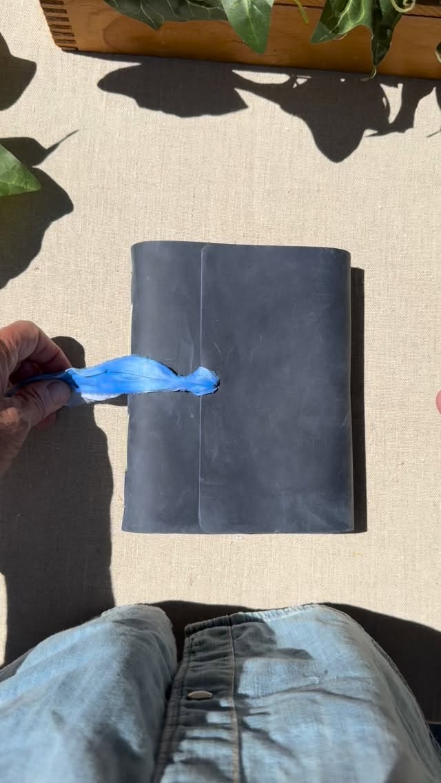 A refresher video for a question most frequently asked! 
How DO you tie that bow?!?!
Easy-peasy!!!