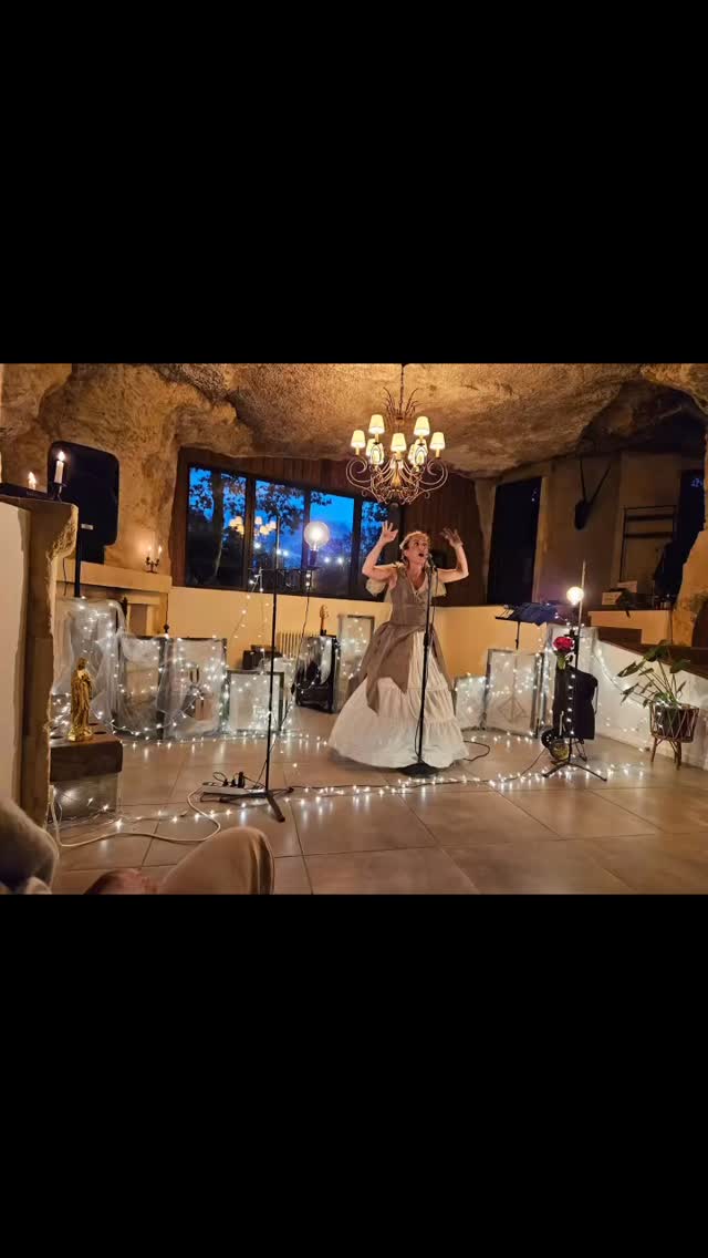 Un gigantesque big up pour les contributeurs au projet « Madame Paule à Avignon » !
Ils ont choisi l’option « Je suis à fond avec Madame Paule » :
- Olivier De Joinville ✨
- Mathilde Rivet 💕
Il a choisi l’option « Je veux devenir comme Madame Paule » :
- Didier Mikoulos 🎶
Grâce à toutes ces merveilleuses contributions, nous sommes déjà à 25% de notre collecte pour envoyer Madame Paule en Avignon !!!
Et en plus ils auront droit à de supers contreparties ! 🫶
Et vous, quelle option choisirez-vous ?
https://www.helloasso.com/associations/ideals-theatre/collectes/madame-paule-mise-a-nue
#soutien #spectaclevivant #spectaclemusical #avignon #avignon2026 #culture #believe #merci