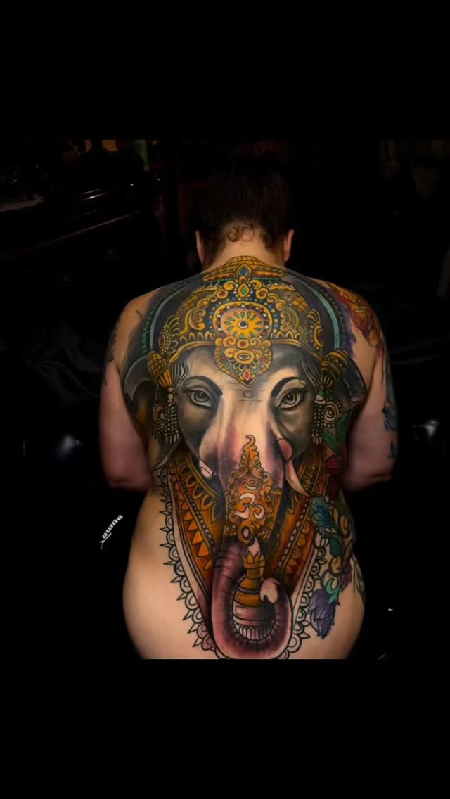 Turning old ink into new art āØ
This weekās reel shows a few of my favorite cover-ups ā taking faded or unwanted tattoos and giving them a fresh story. I love the challenge of blending old lines into something new and meaningful.
Every cover-up is proof that you can always rewrite your canvas.
š„ Check out the transformations and let me know which oneās your favorite.
#CoverUpTattoo #TattooTransformation #TattooArtist #BeforeAndAfterInk #TattooReel #FreshInk #TattooArtistry#truegrittattoosnewmexico #albqtattoostudio #albquerquetattooartist #blackandgreytattoo #tattooideas #albquerque #