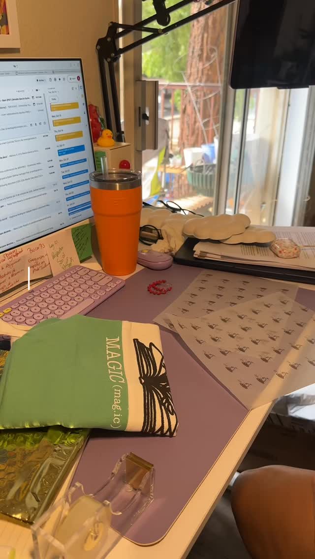 Bruja Cósmica🧙
En nuestra página WEB encontrarás ofertas de final de temporada 🫶🏼
brujacosmica.shop
#apoyalocalpr #polymerclayearrings #clayearrings #shopsmall #boricua🇵🇷