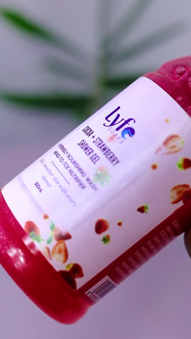 The glow starts in the shower 🫧 ✨
#chagualyfesoaps #grwm #selfcare #showergel #cleangirlaesthetic #showerroutine #glowup