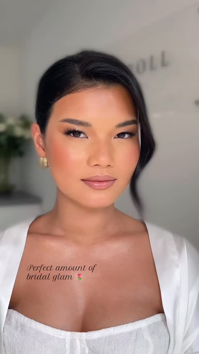 A secret only my past clients know about me... is that 99% of my clients have lash extensions applied.
🤫 Here’s a little beauty insider info I love to share! You might notice how incredible my clients’ eyes look in their photos and videos, often with a beautifully natural yet defined appearance. The secret? For around 99% of my makeup applications, I include expertly applied lash extensions.
What makes these lashes so special is how incredibly seamless they look in real life – no harsh lines or obvious fakes here! They simply enhance your natural beauty. But the magic truly shines in photos and videos, adding that perfect touch of definition that makes your eyes pop. ✨
The best part for me as an artist is that lash application is so tailored. Whether you’re after a subtle enhancement with just a few individuals, or a more glamorous flutter, we can customize the length, thickness, and placement to perfectly complement your eye shape and desired look. It’s a game-changer for confidence and that ‘finished’ feel.
For those who haven’t yet experienced the lash magic, what are your biggest questions or hesitations about trying lash extensions? 🤔 I’d love to hear your thoughts in the comments! 👇
Stunning @astrid_sihotang modeling for my 1-1 with @lauracarrollmakeupartistry 🌷
#hertfordshirehairandmakeup #hertfordshirewedding #SeamlessBeauty #TailoredLashes #PicturePerfectEyes #VideoReadyMakeup #EnhancedNaturalBeauty #MakeupArtistTips #HertfordshireBeauty #UKMakeup #AgnesNowackaBridal #CustomLashes #EyeEnhancement #kgjunechallenge