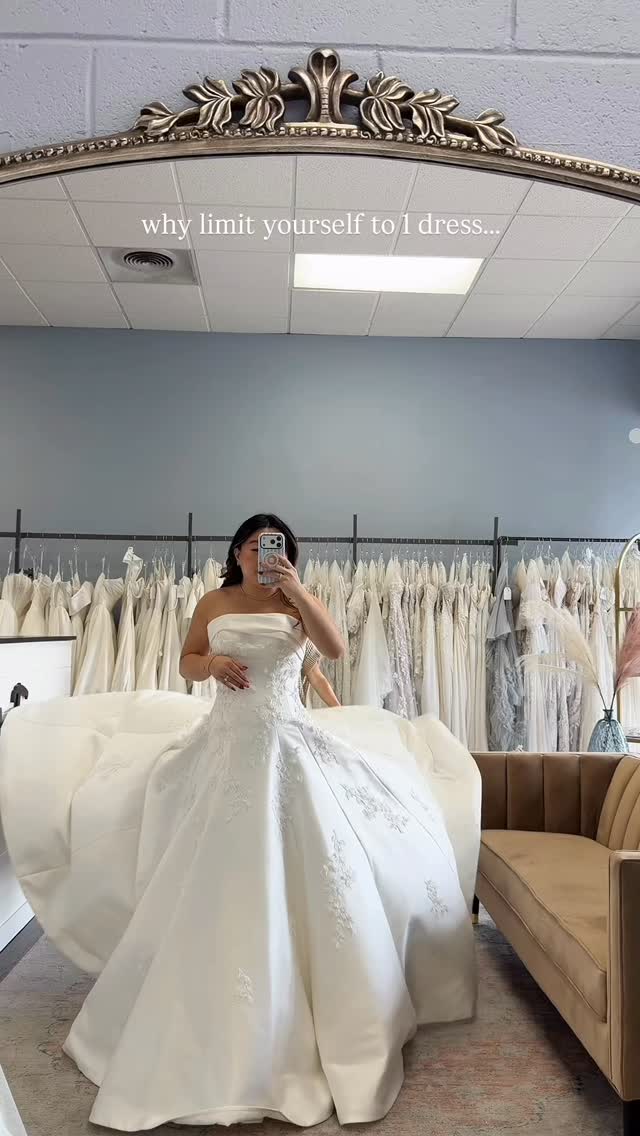 first dress for ceremony and 2nd dress for reception😗
.
.
.
#jaimebridal #bridalsalon #weddingdressinspo #bridalshop #wedding #2026bride wedding dress shopping in the Bay Area, reception wedding dress