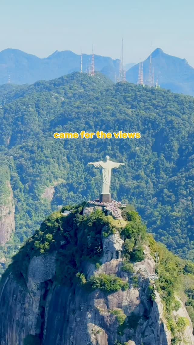 You think you're coming for the beaches and nature... but suddenly you're a part of a samba circle, a bloco or a random party holding a caipirinha and calling everyone "amigo" 😅
The spoiler: best vibes ever!
#rio #Brazil #riodejaneiro #travel